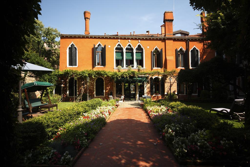 Pensione Accademia - Villa Maravege Venice Exterior photo